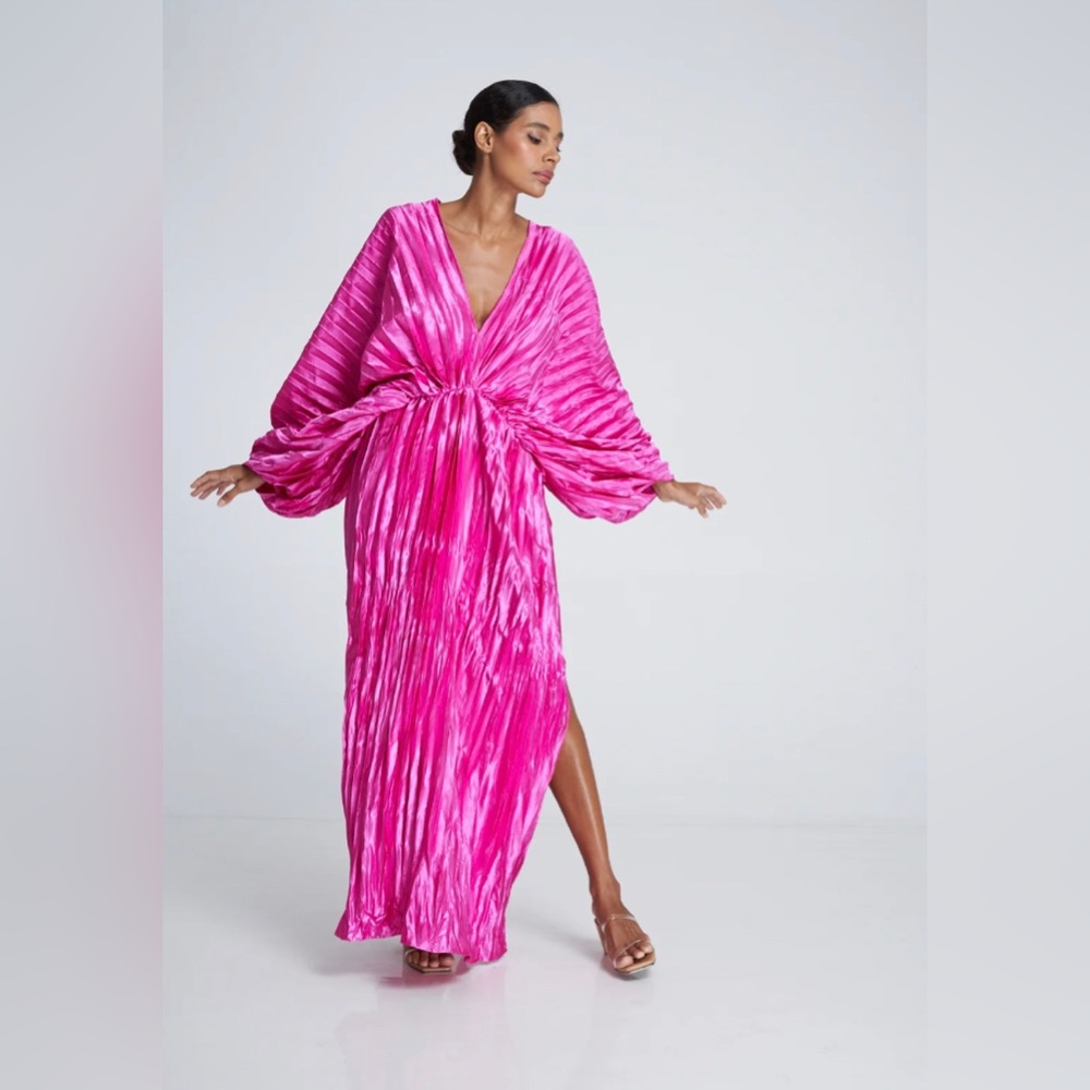 NWT! Lidee - pleated De Luxe Gown in Flamingo pink, size small